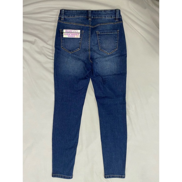 Bluespice High-Waisted Petite Skinny Jeans - Picture 2 of 5